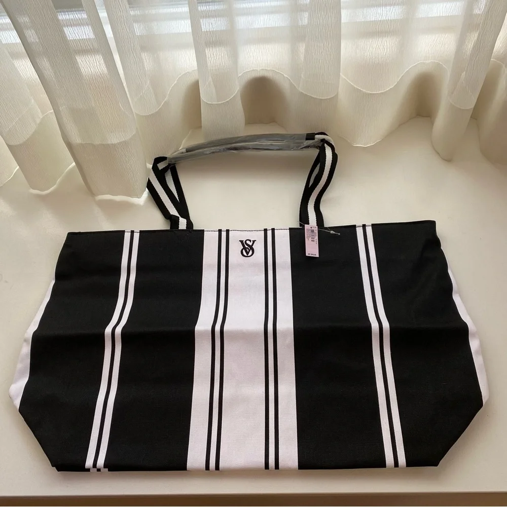 NWT Victoria’s Secret VS Striped Tote - Picture 7 of 10